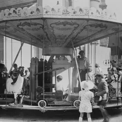 EXPOSITION TEMPORAIRE : La fête foraine. Un monde à part ? 