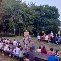 Tournoi et banquet médiéval