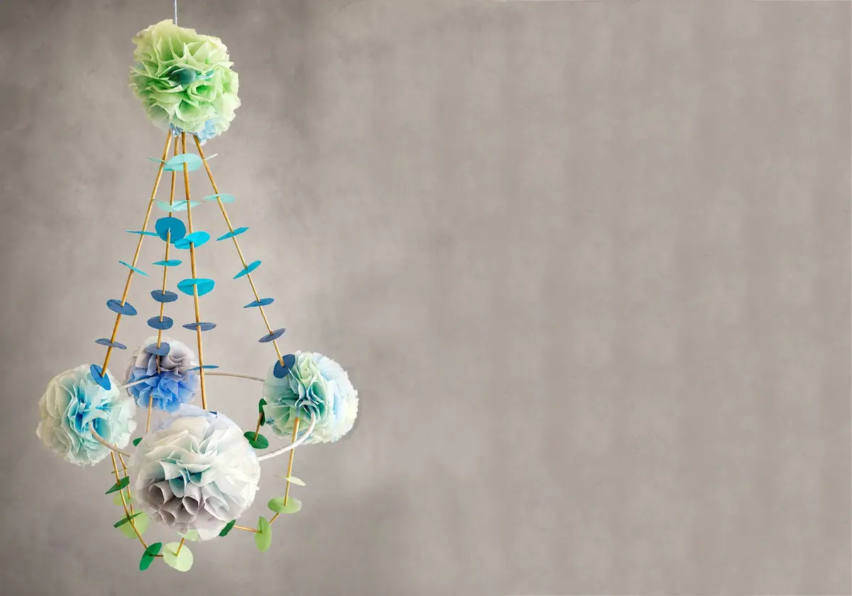 Atelier Pająki Lustres en papier polonais, avec Sylwia Zawiśla