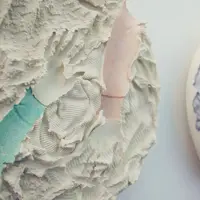 Atelier en duo - Moulages en plâtre Ancrer nos liens &copy; Elie Bouisson