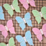 Atelier décoration de biscuits au glaçage royal coloré - spécial Pâques