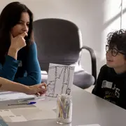 Philo en famille — Peut-on exister sans être regardé(e) ?