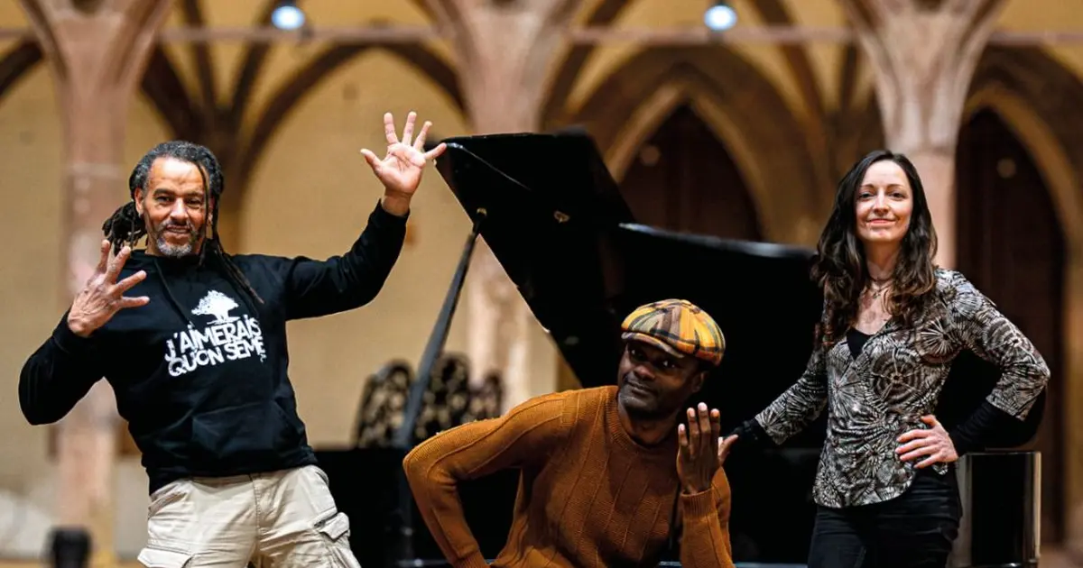 « Danse avec les sons » ; Chansigne - Piano - Voix - Percussions - Danse'signe.