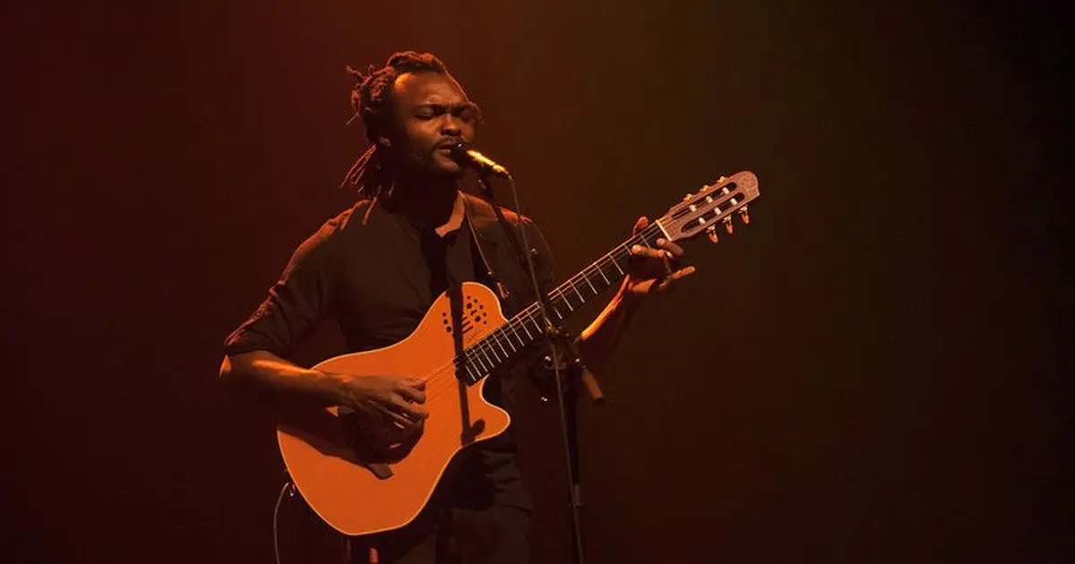 Concert - De Landry Biaba - Musique du monde - Guitare & Chant