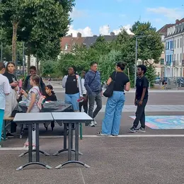 Les mercredis sur le parvis