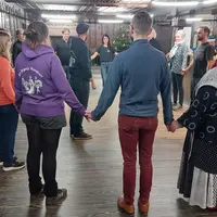 Initiation aux danses médiévales et Renaissance &copy; Les Joyeulx Bransleurs