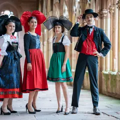 Défilé « le costume revisité » de la marque Geht’s in par Rita Tataï