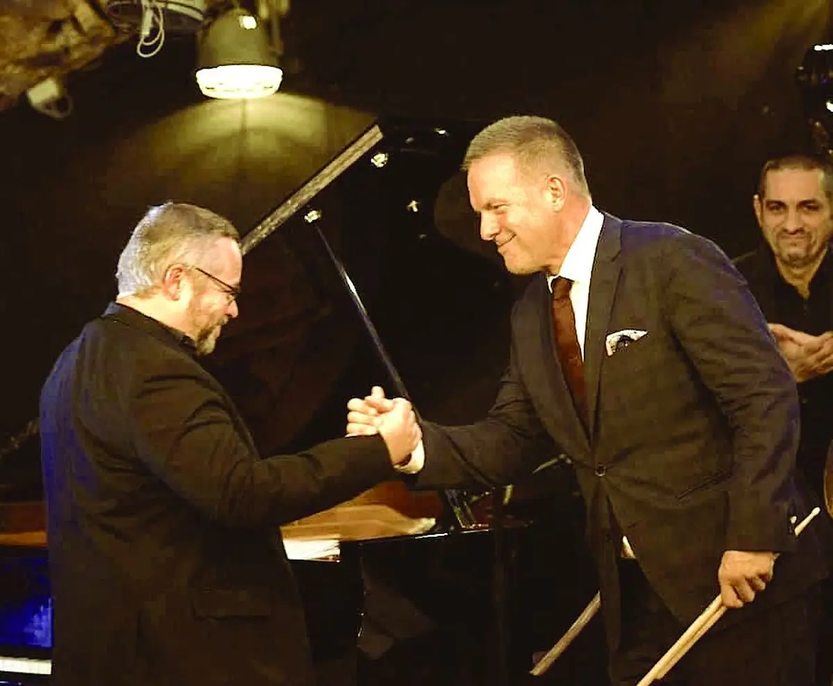 Joe Farnsworth Time To Swing Trio feat Sarah Hanahan