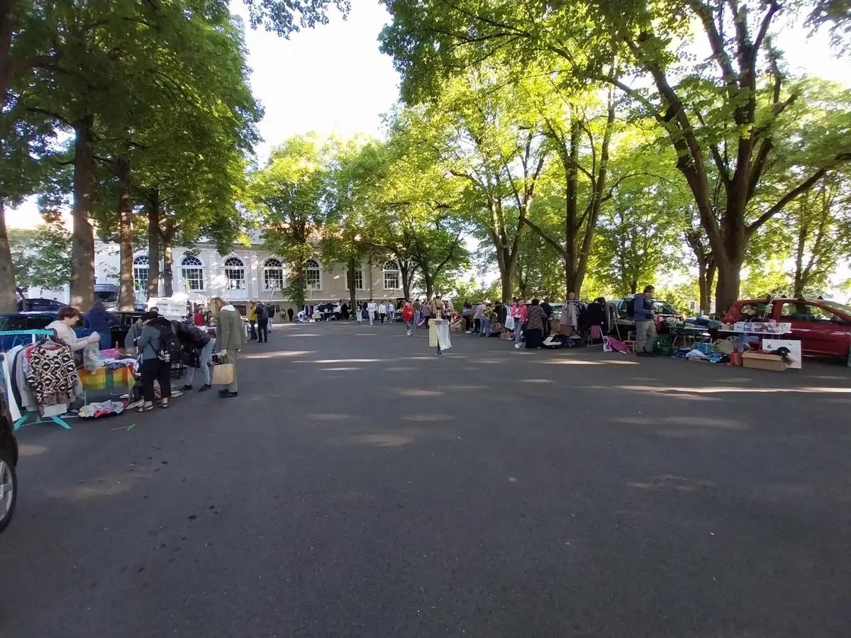 Le Grand Bazar