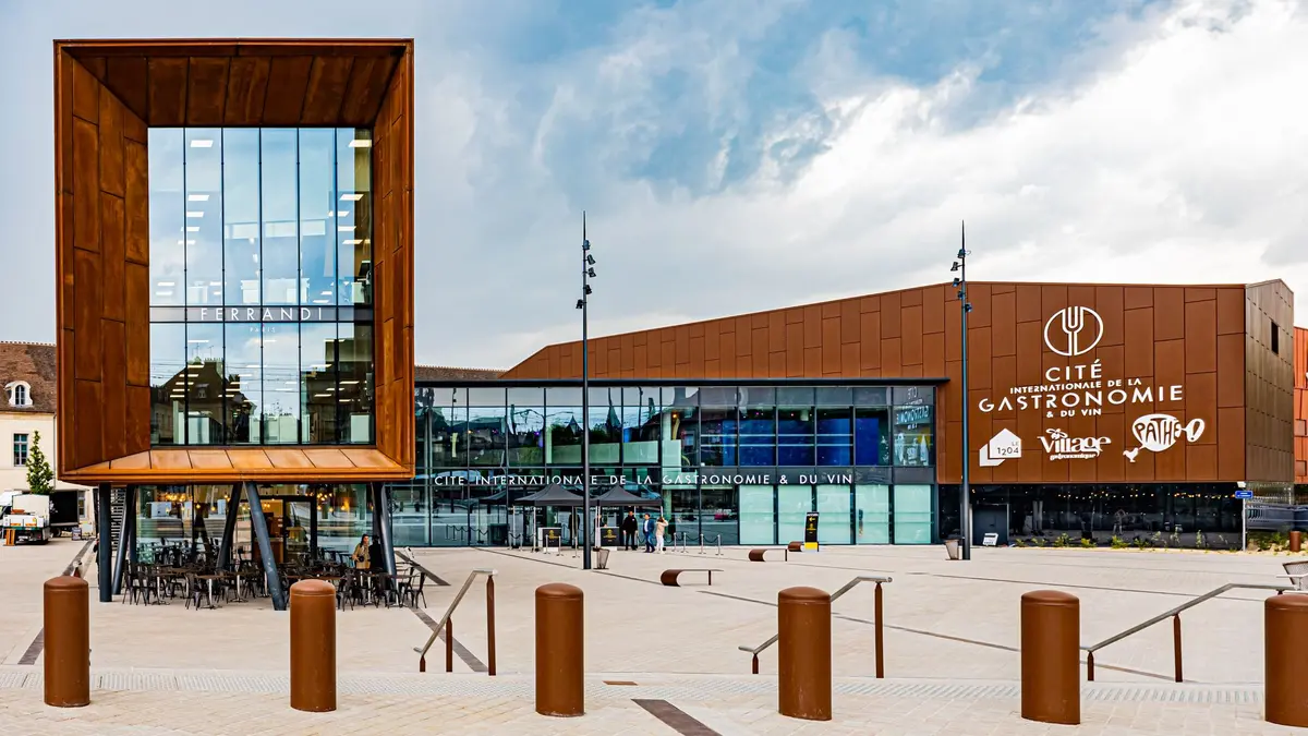 Cité internationale de la gastronomie et du vin