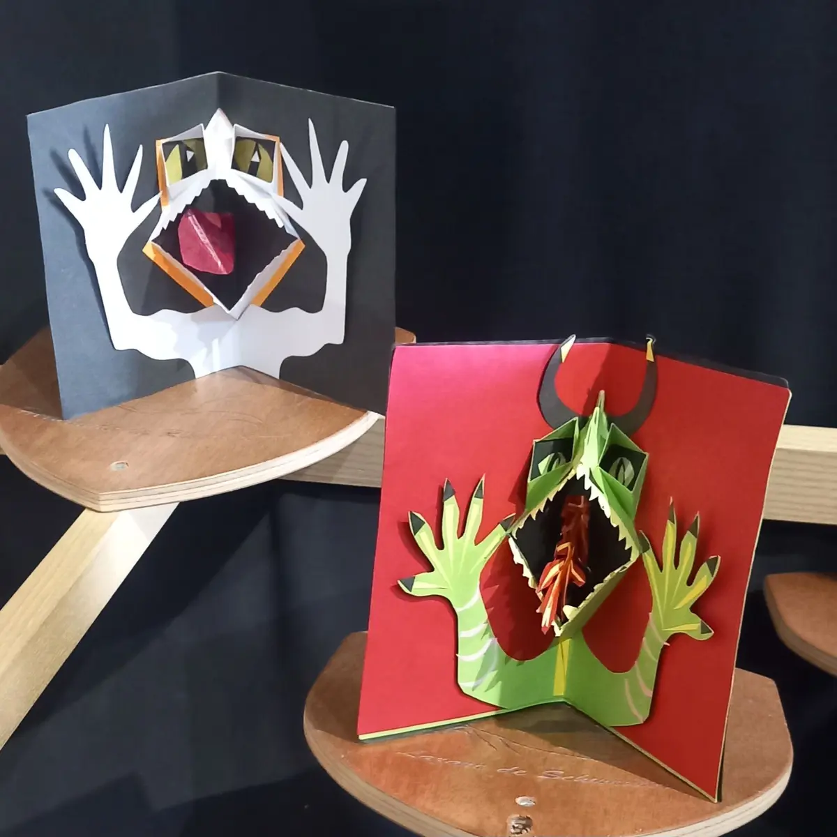 Réalisez une carte pop-up effrayante !