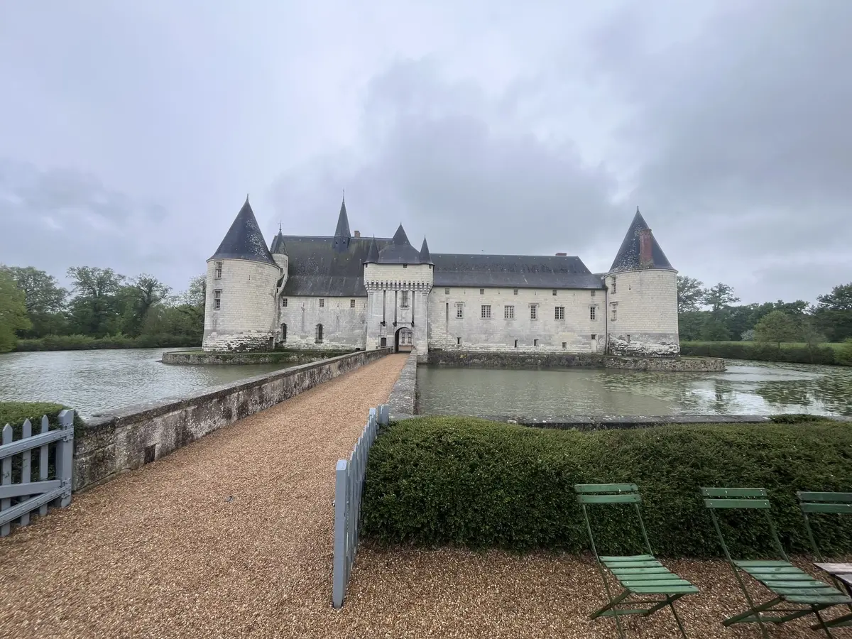 Enqu&ecirc;te th&eacute;&acirc;tralis&eacute;e : les myst&egrave;res alchimistes ch&acirc;teau du Plessis Bourr&eacute;