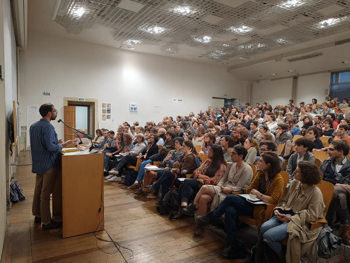 L'Hypnose : un voyage au cœur de la transformation intérieure