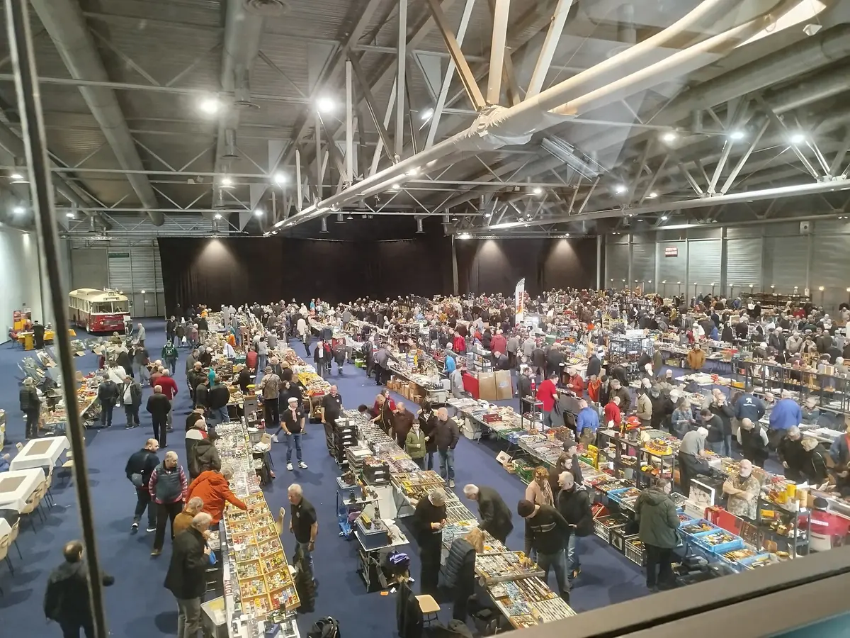 Bourse internationale jouets miniatures 