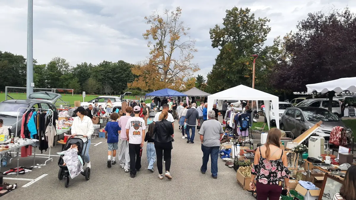 22&egrave;me March&eacute; aux puces et produits r&eacute;gionaux