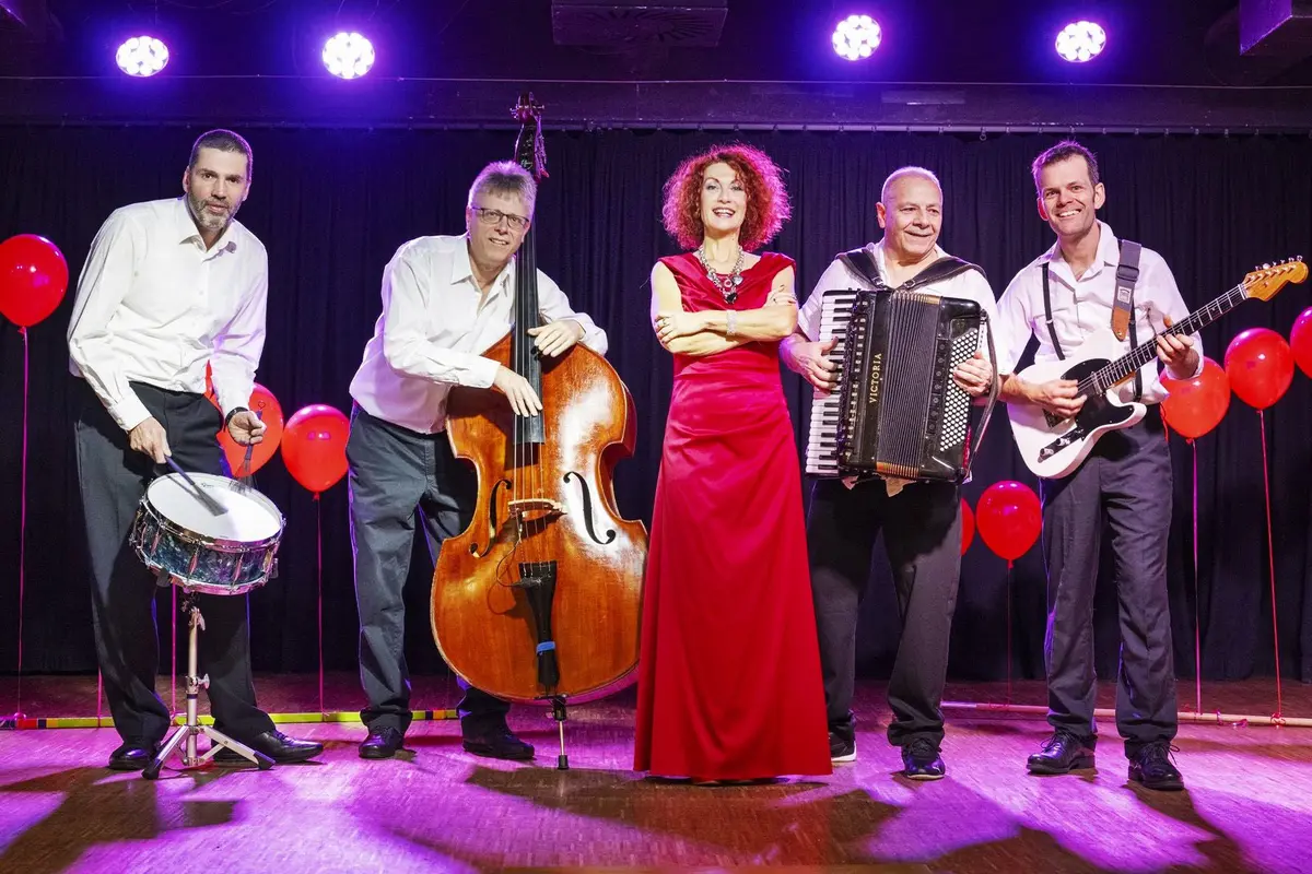 Festival Compli'cit&eacute; - Die Schoenen