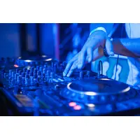 Skate your sound &copy; Freepik