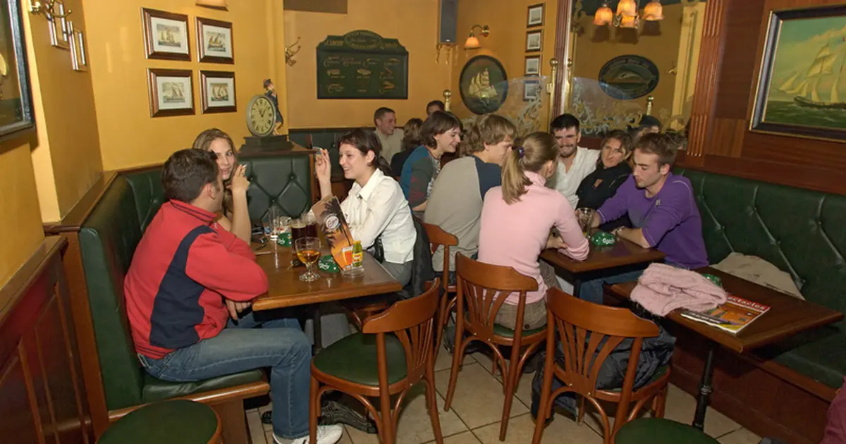 Shamrock pub Mulhouse café bar  café bars irlandais chamrock haut-rhin boire-un-verre