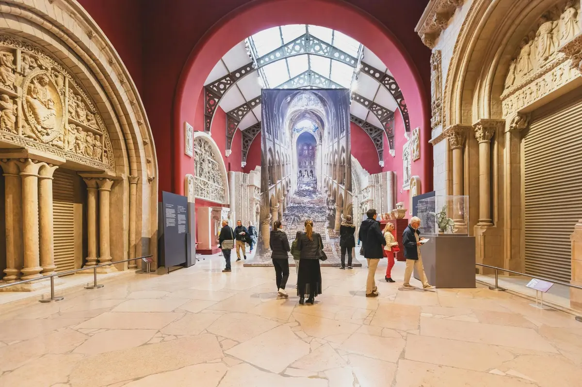 Exposition Notre-Dame de Paris. Des bâtisseurs aux restaurateurs