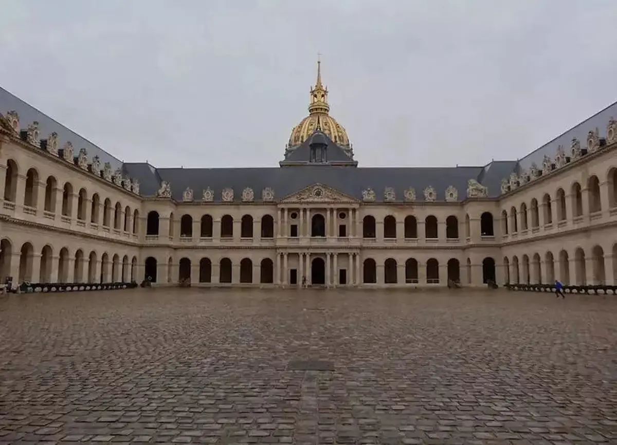 The interior courtyard of the Invalides Museum