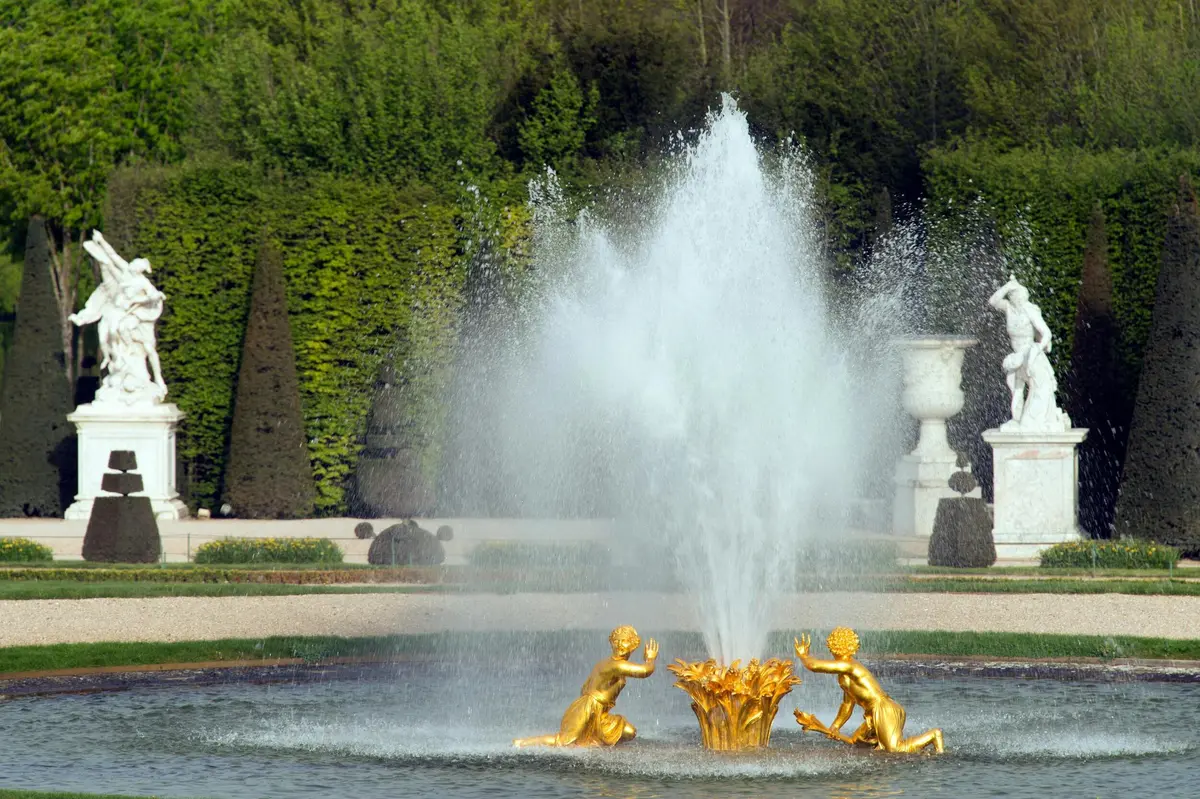 Il n'y a pas de texte fourni pour la traduction. Veuillez fournir le texte.