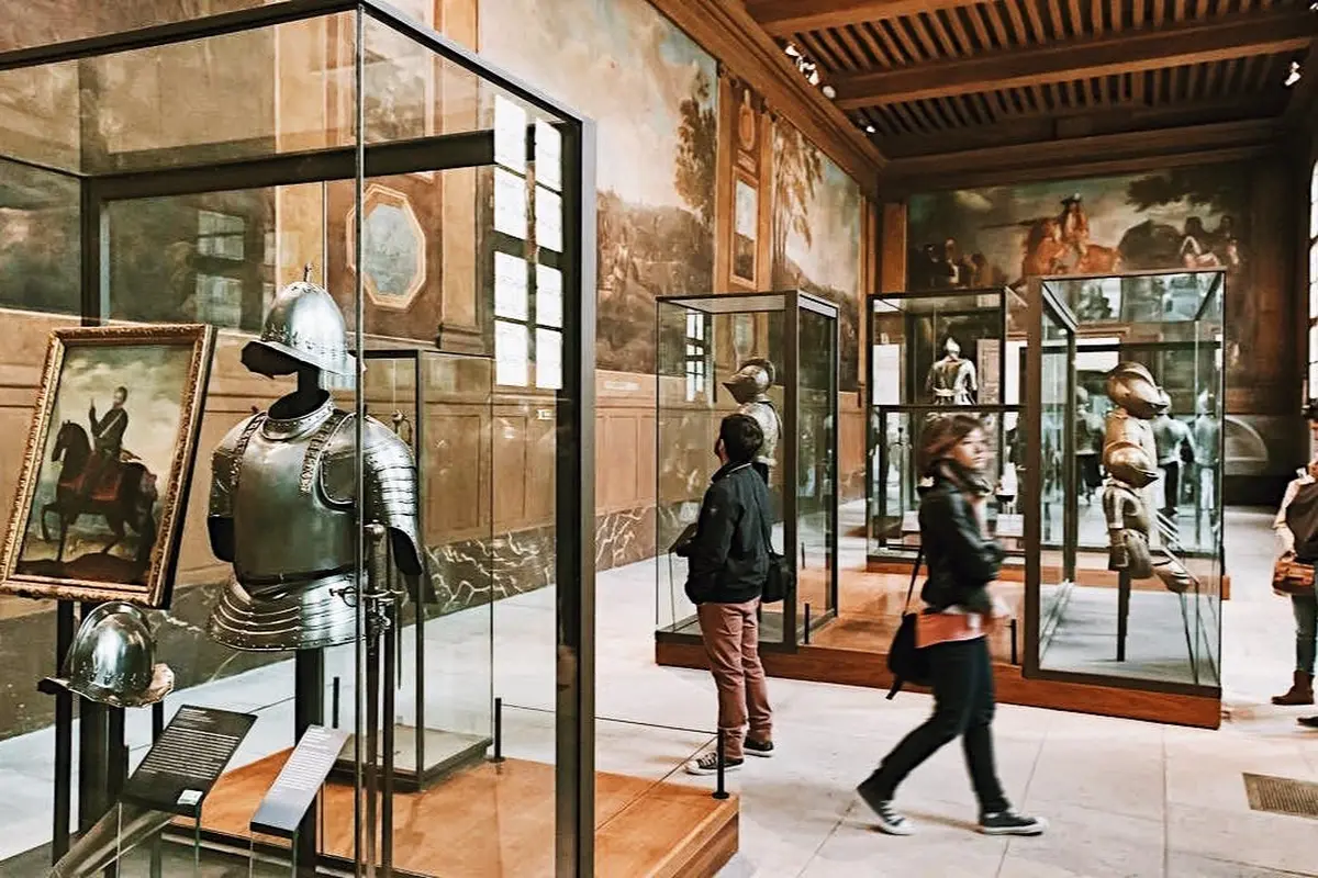 Musée de l'Armée-Les Invalides : Introduction aux guerres mondiales I et II - Petit groupe