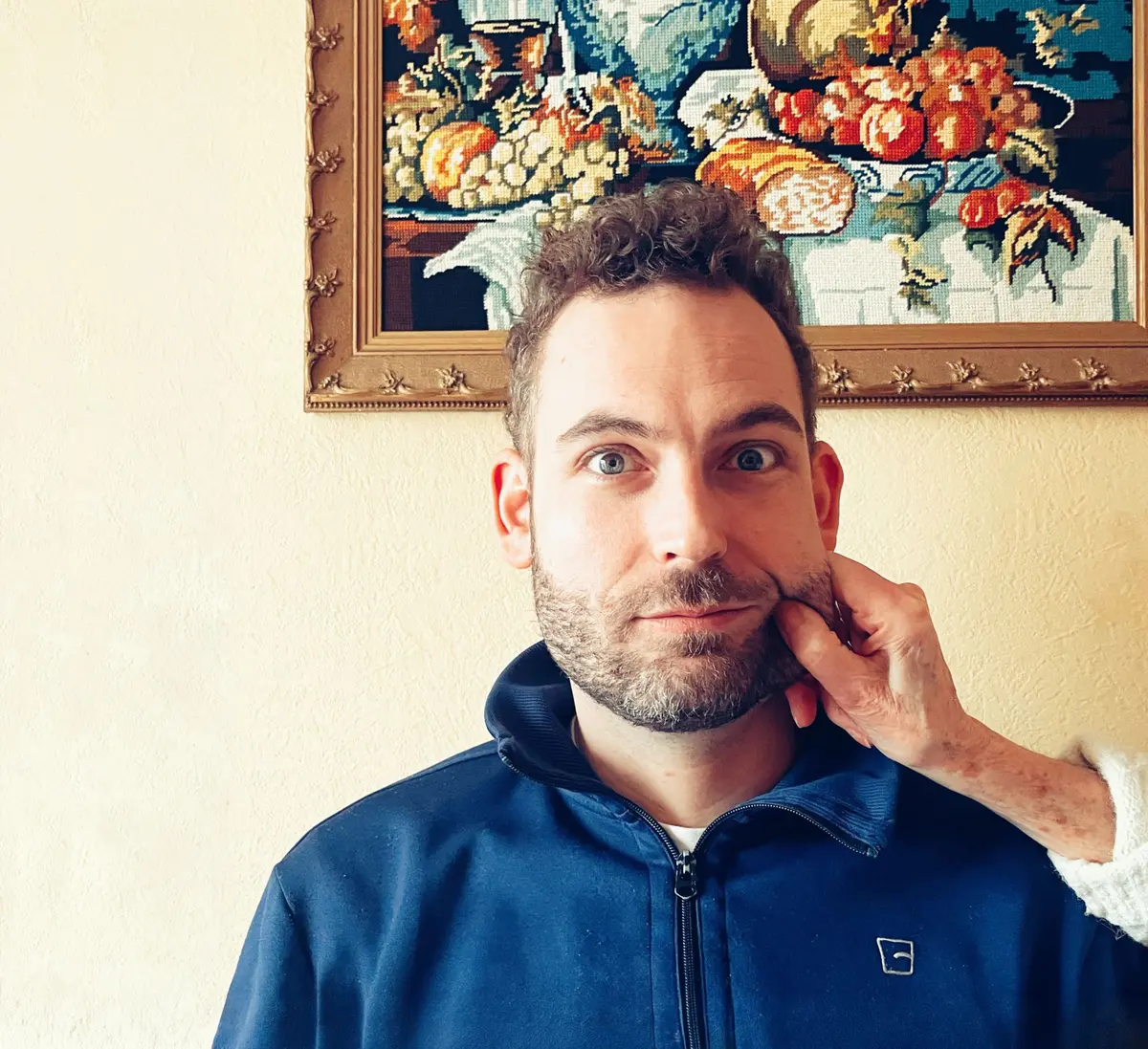  Ne lui parlez pas alsacien ! ( il va attraper l’accent)  Un été dans le Sundgau