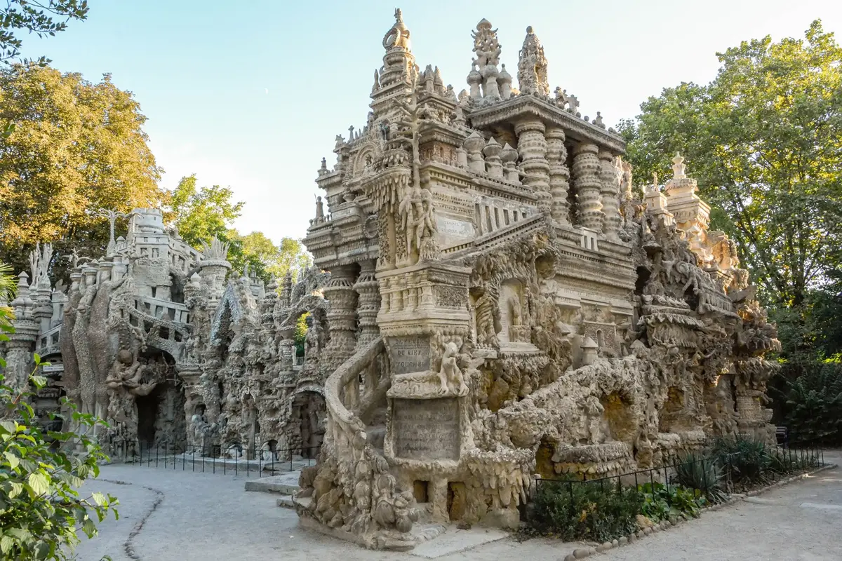 12 curiosit&eacute;s architecturales en France &agrave; d&eacute;couvrir absolument !