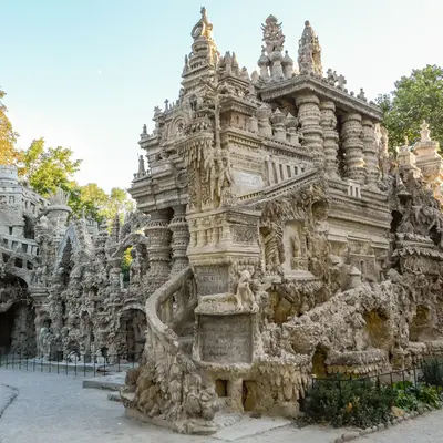 12 curiosités architecturales en France