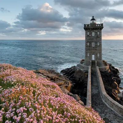 12 phares de Bretagne à visiter : du plus haut d'Europe au plus aventureux