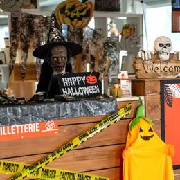 Halloween à La Tanière : déco, magie, chasse à la sorcière et gourmandises