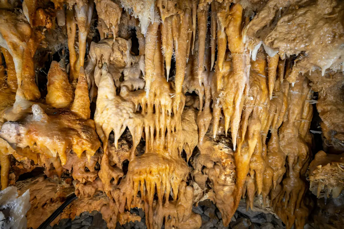 Grotte du Grand Roc