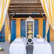 La Plage by Clarins à l'Hôtel Molitor : bien-être et détente au bord du bassin