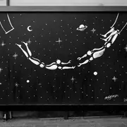 Street art au Couvent des Jacobins de Rennes : l'œuvre de Jérôme Mesnager sur le Mur de la rue d'Échange