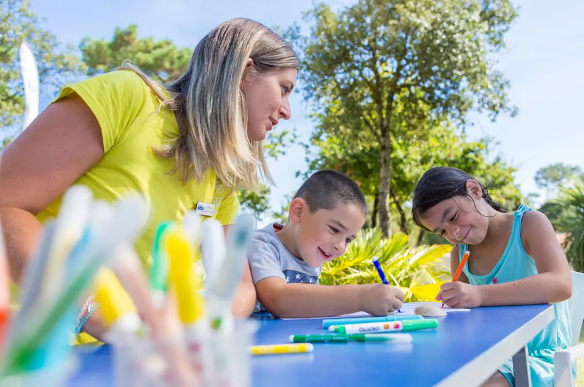 Vacances en famille cet été : SIBLU Villages offre des clubs enfants gratuits pour tous les âges avec le Fun Pass inclus à la réservation
