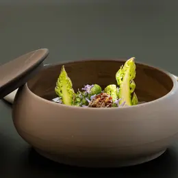 Dîner gastronomique au Mas Bottero : les Tables Singulières Ruinart à Saint-Cannat