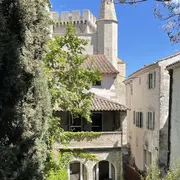 Accords mets et spiritueux au Prieuré Baumanière de Villeneuve-lès-Avignon : l'expérience gastronomique rare qui change un dîner étoilé en voyage aromatique inattendu