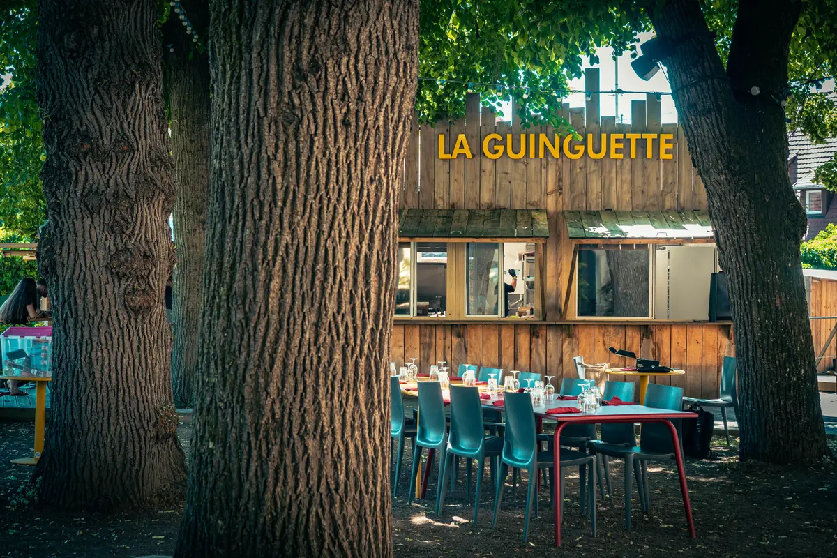 La Guinguette du Couvent à Guebwiller : bar, restauration et bonne humeur au cœur du Couvent des Dominicains