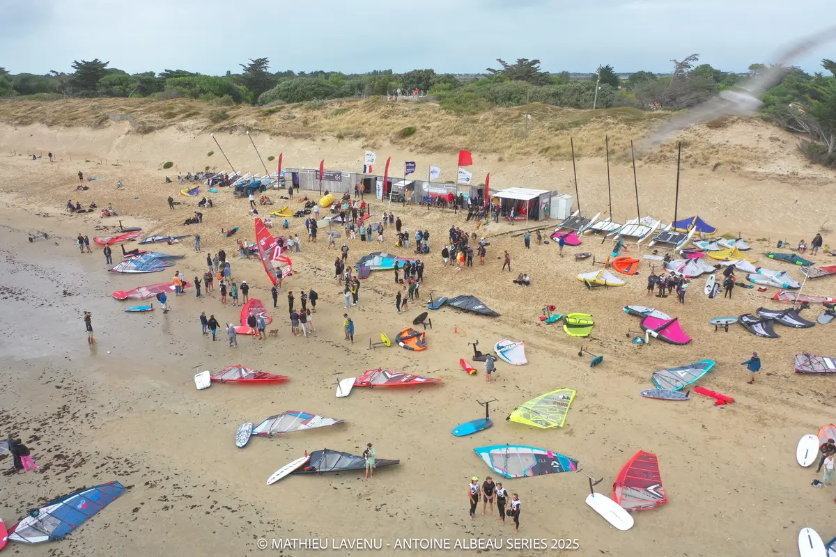 Antoine Albeau Series : compétition de windsurf et wingfoil à La Couarde-sur-Mer