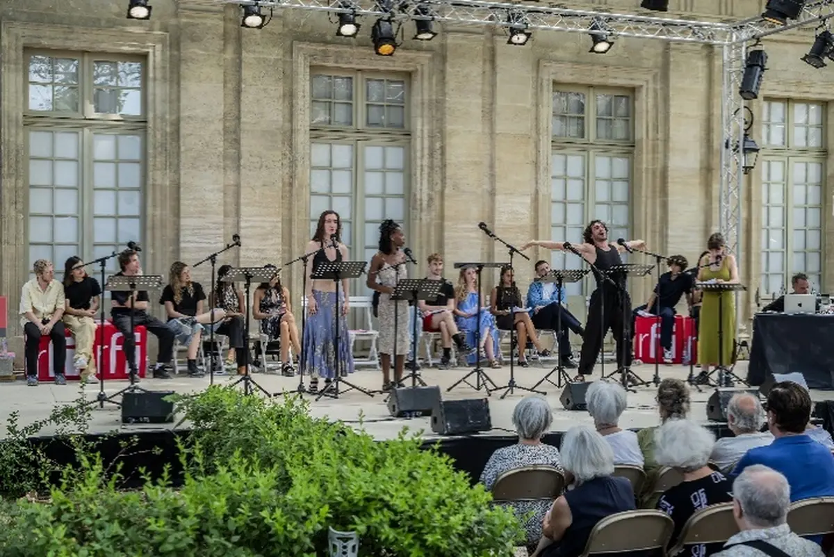 Ça va, ça va le monde ! : lectures de théâtres d'Afrique et d'Haïti au Festival d'Avignon