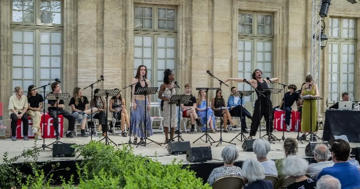Ça va, ça va le monde ! : lectures de théâtres d'Afrique et d'Haïti au Festival d'Avignon
