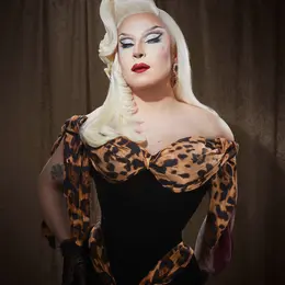 Documentaire sur l'histoire du drag en France et dans le monde