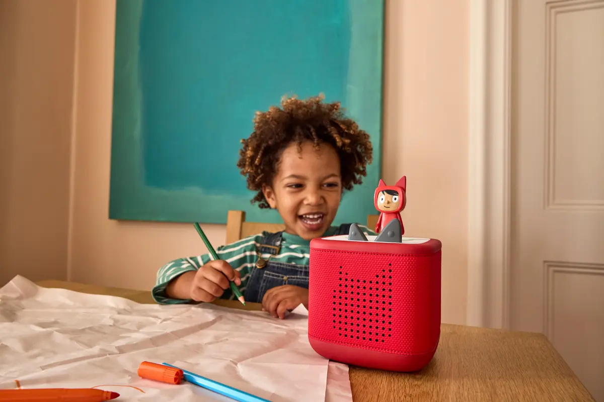 Les cahiers de vacances audio de tonies® : apprendre cet été sans écran