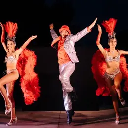 Un Cabaret apparaît : le spectacle de danse et cabaret gratuit qui sillonne les Bouches-du-Rhône