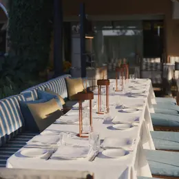 Paper Moon à Porto Cervo : l'élégance milanaise s'invite au restaurant sur la Costa Smeralda