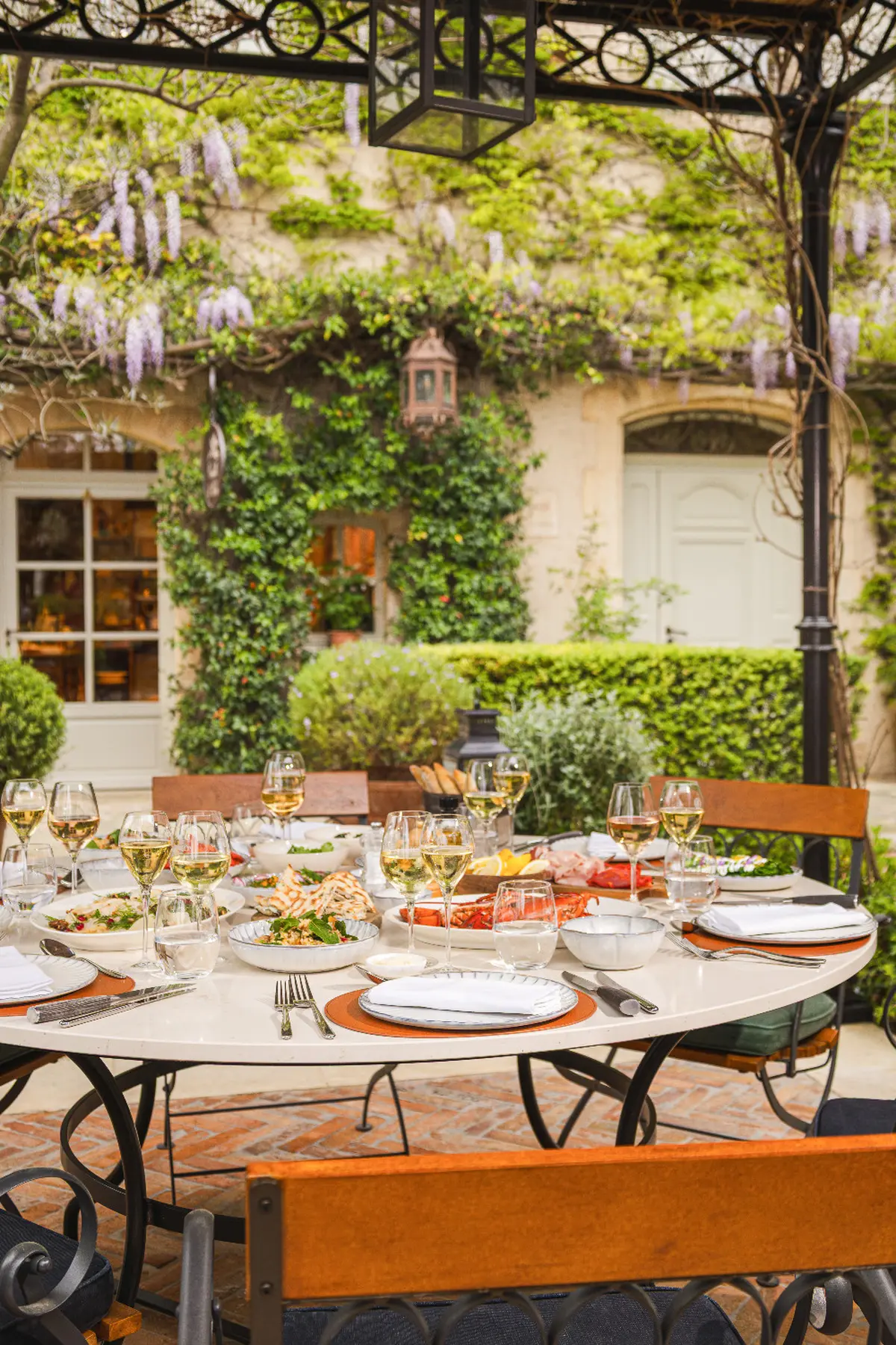 Gastronomie et art de vivre au Ch&acirc;teau d'Estoublon &agrave; Fontvieille