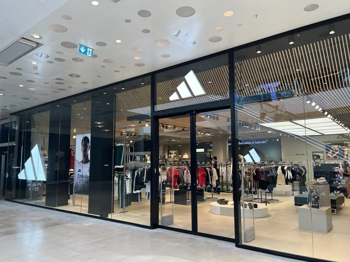 Une boutique adidas ouvre ses portes au centre Confluence de Lyon