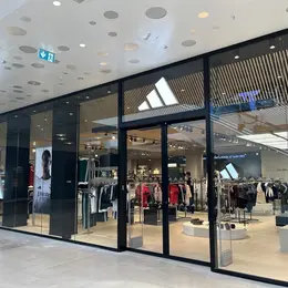 Une boutique adidas ouvre ses portes au centre Confluence de Lyon
