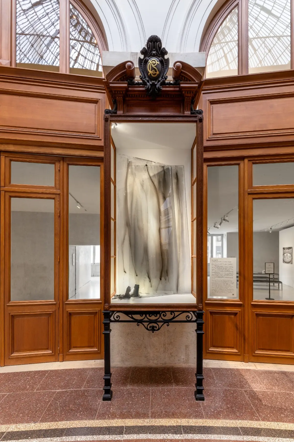 Exposition Clair-obscur à la Bourse de Commerce, Pinault Collection à Paris