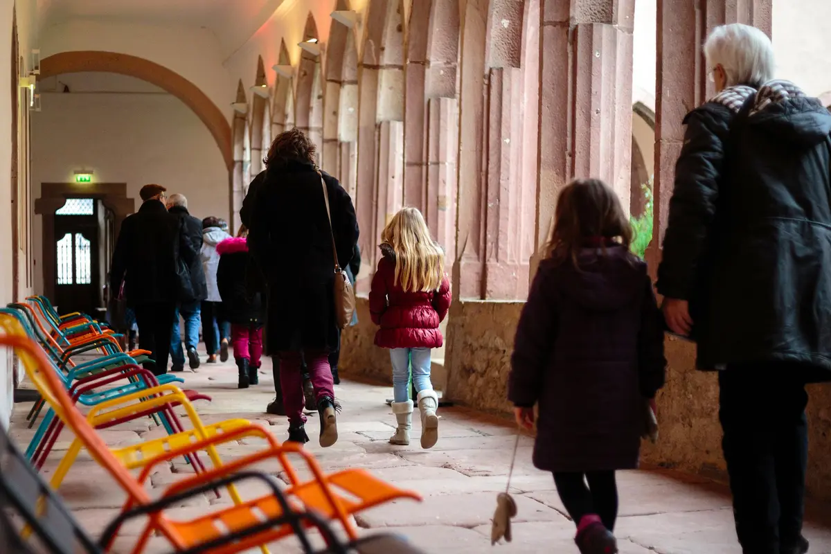 Un été aux Dominicains de Haute-Alsace : installations numériques, concerts et guinguette à Guebwiller